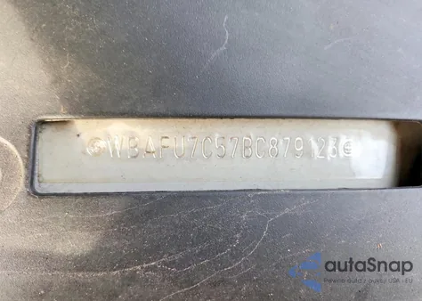 2011 BMW 535 Xi z USA, uszkodzony, nr VIN WBAFU7C57BC879123